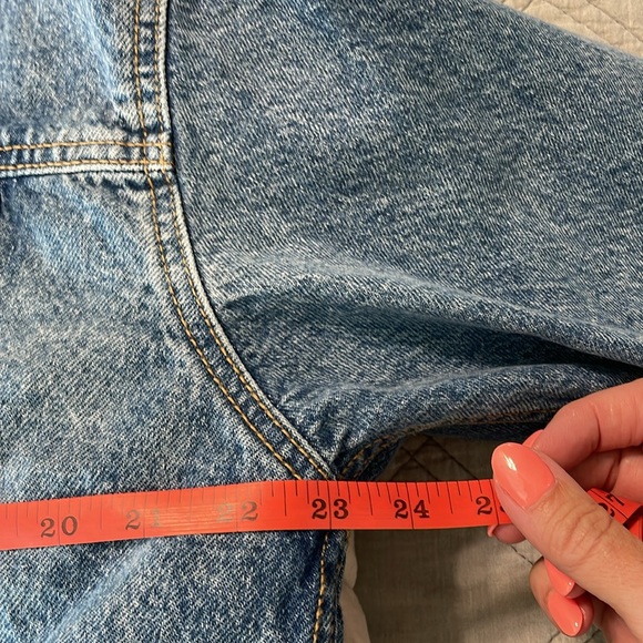 Old Navy Oversized Jean Jacket Size XL - Picture 6 of 8